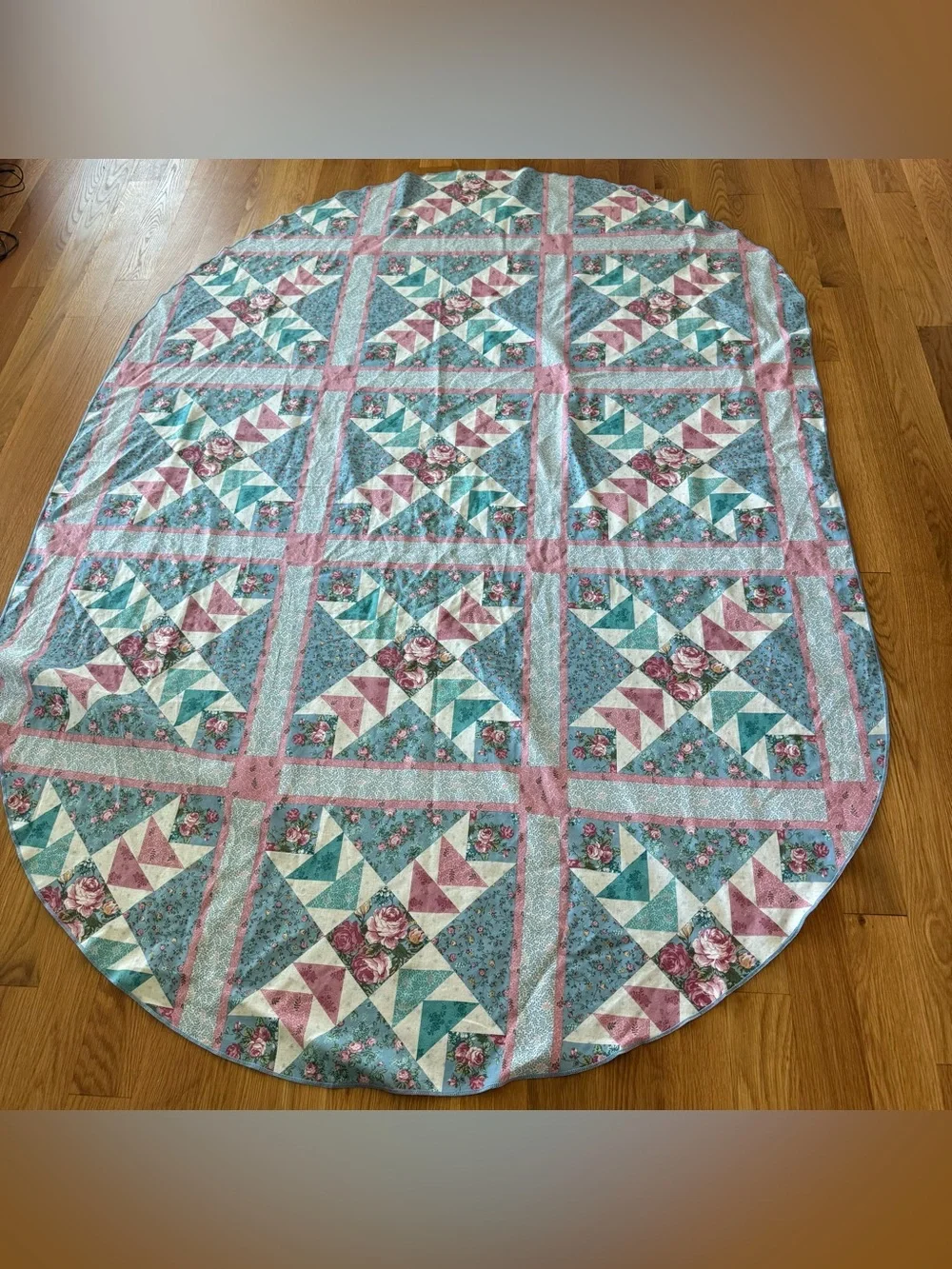 Vintage Oval Quilt Pattern Tablecloth Pink Teal Floral Cottage Farmhouse Decor